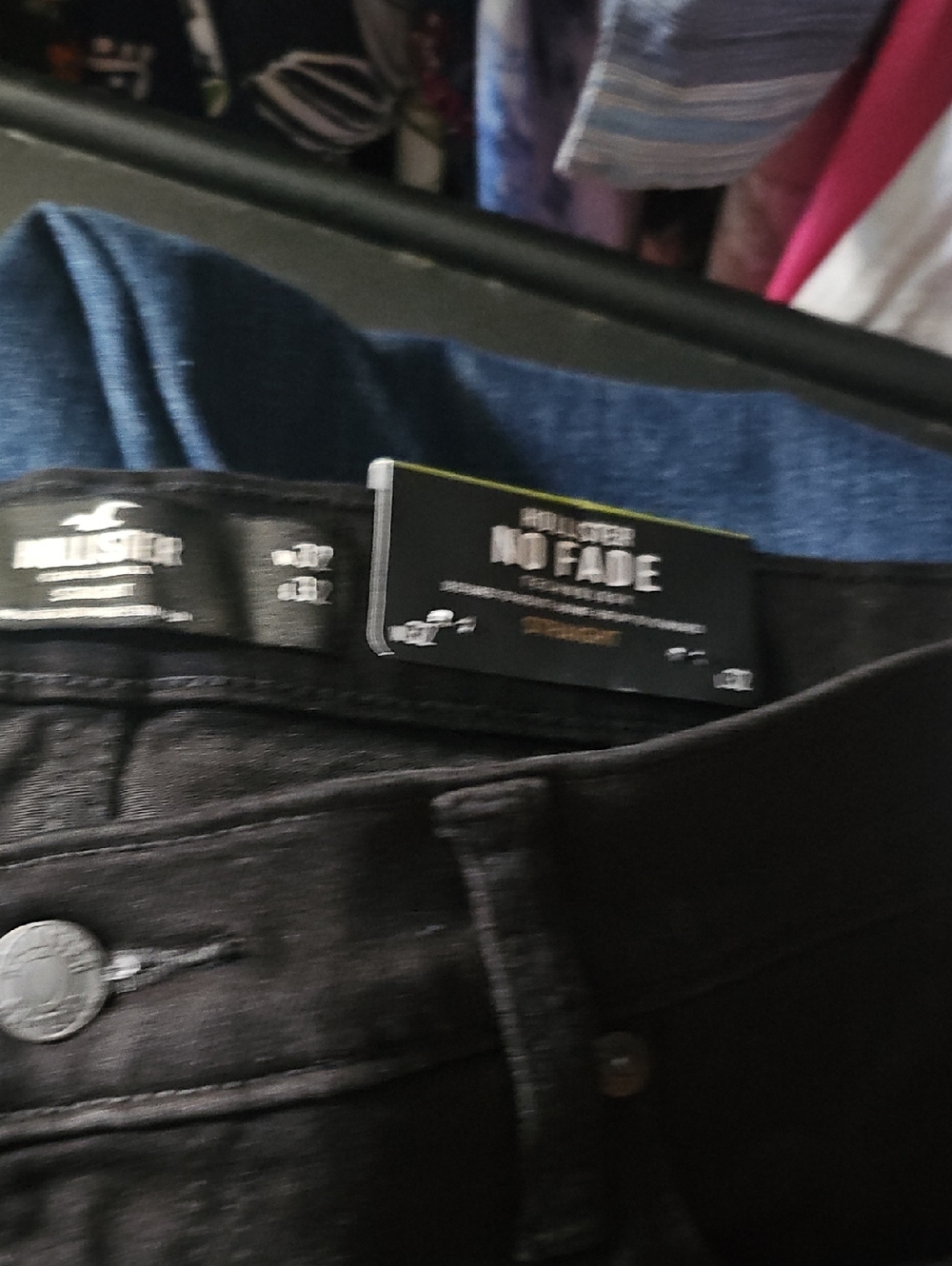 Hollister Men’s No Fade Slim Straight Black Jeans